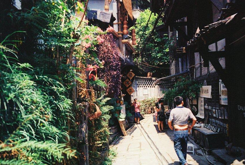 厦门新晋撸串集结地,人均不过百,品质肉串畅吃!羔羊肉串、鲜烤牛肉串、鲜烤虾......动口不动手,肉会自己烤!